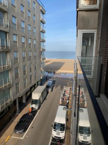 Exclusief Appartement In Hartje Zoute, Zonnig Terras Met Zeezicht Knokke-Heist Exterior foto